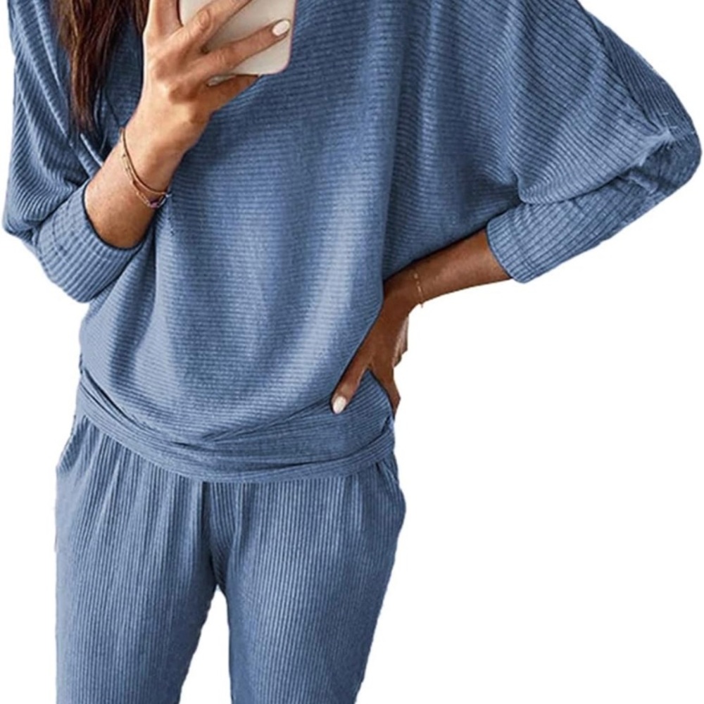 Women Tracksuit Large